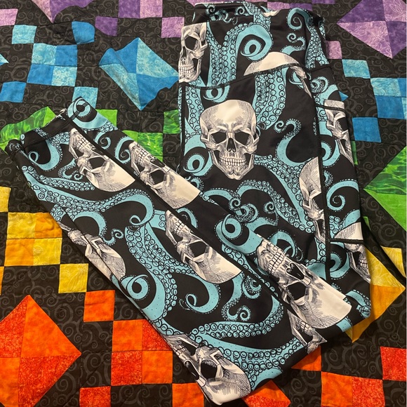 Constantly Varied Gear discontinued “Kraken” leggings - Picture 1 of 1